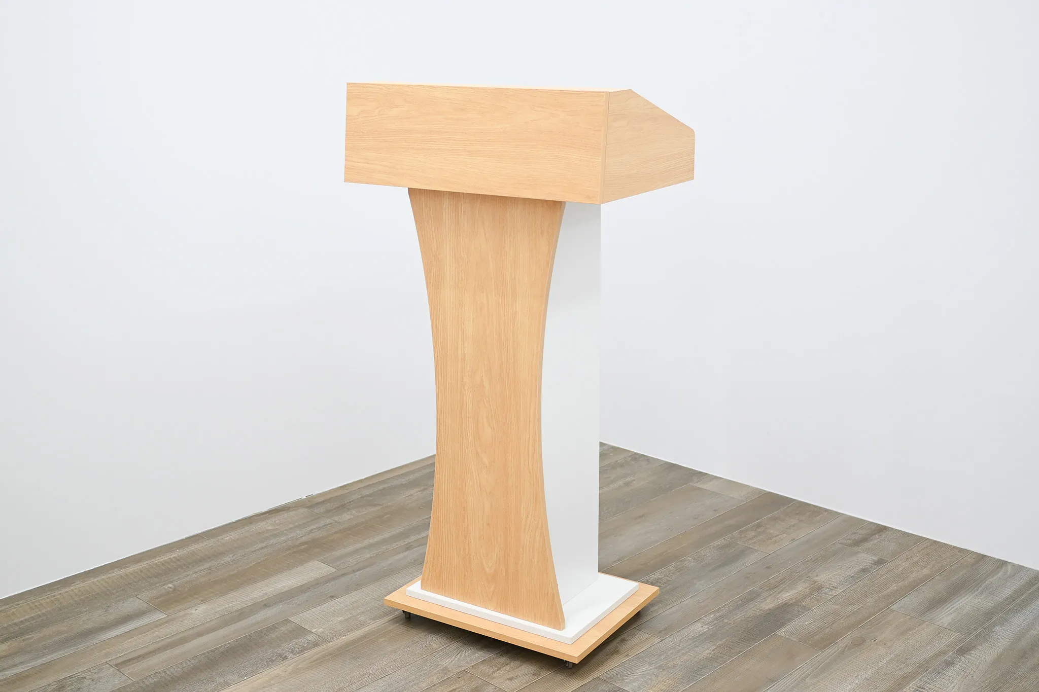 司会台・会計カウンター